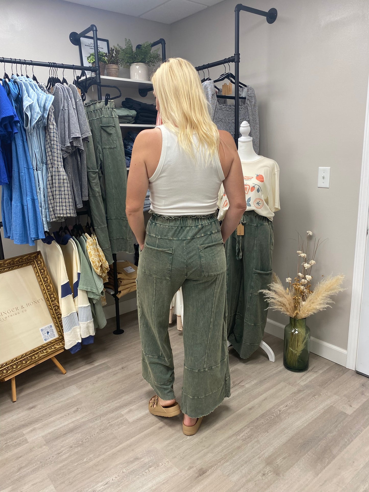 MINERAL WASHED WIDE LEG PANT - OLIVE
