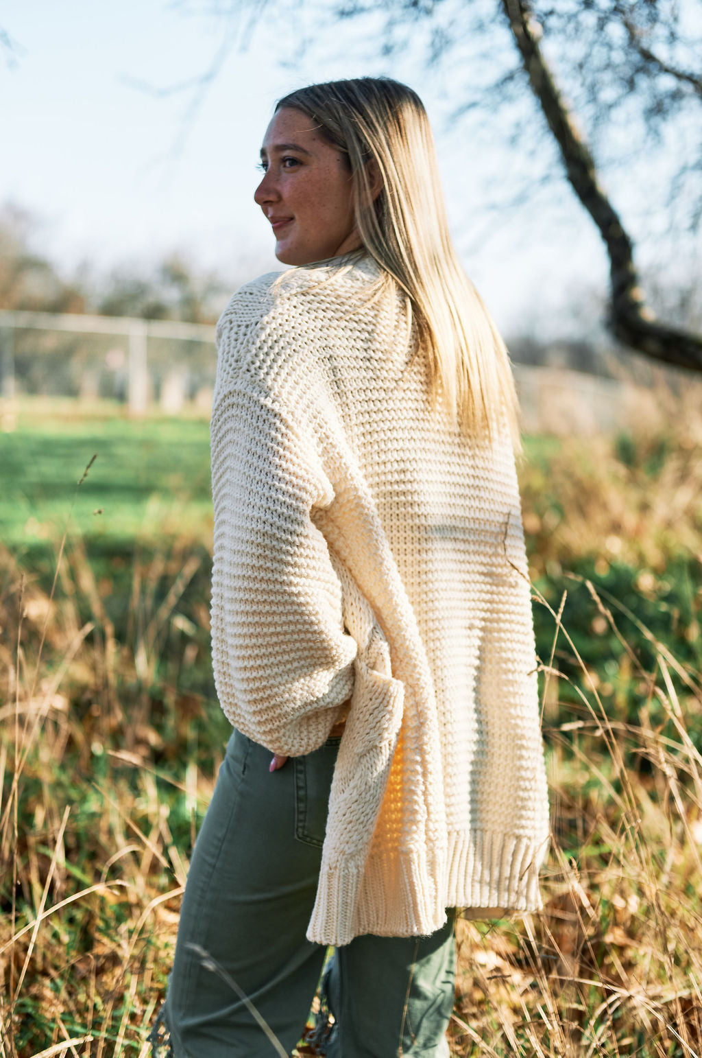 CHUNKY CABLE LANTERN SLEEVE CARDIGAN